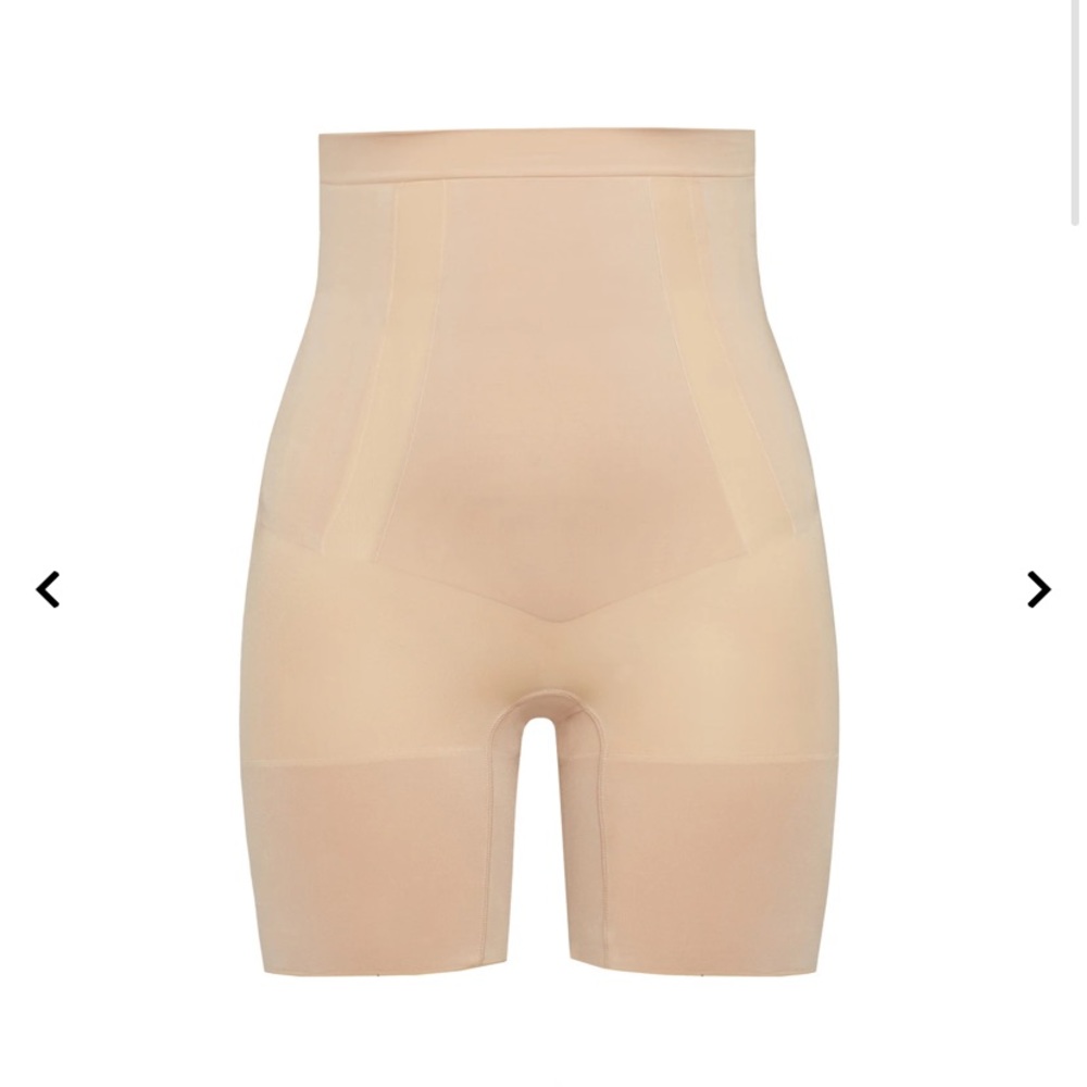 NWT medium sculpt spanx